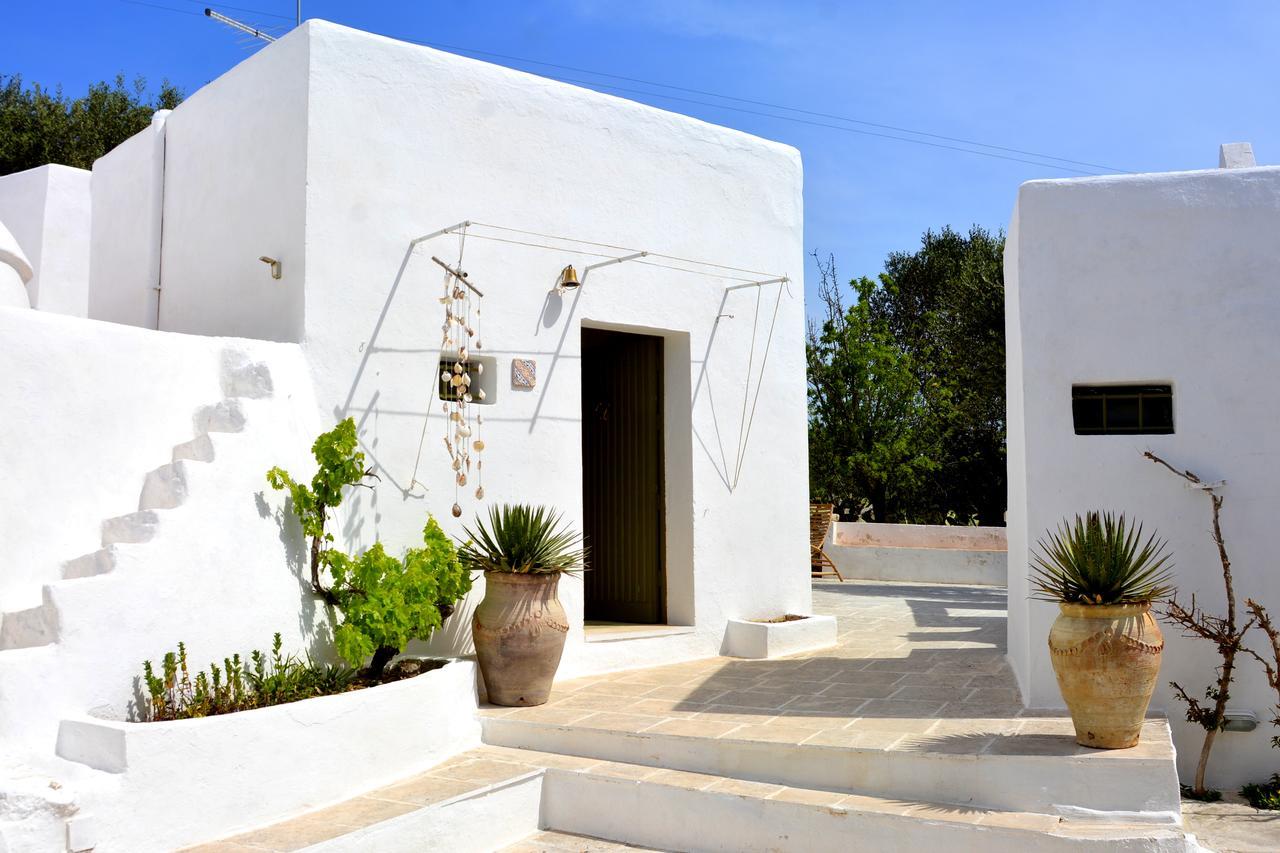 Отель Syconium Trullo And Lamia Gea Charme And History Остуни Экстерьер фото